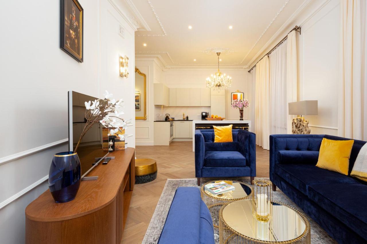 Royal Kopernika By Renters Prestige * Warschau