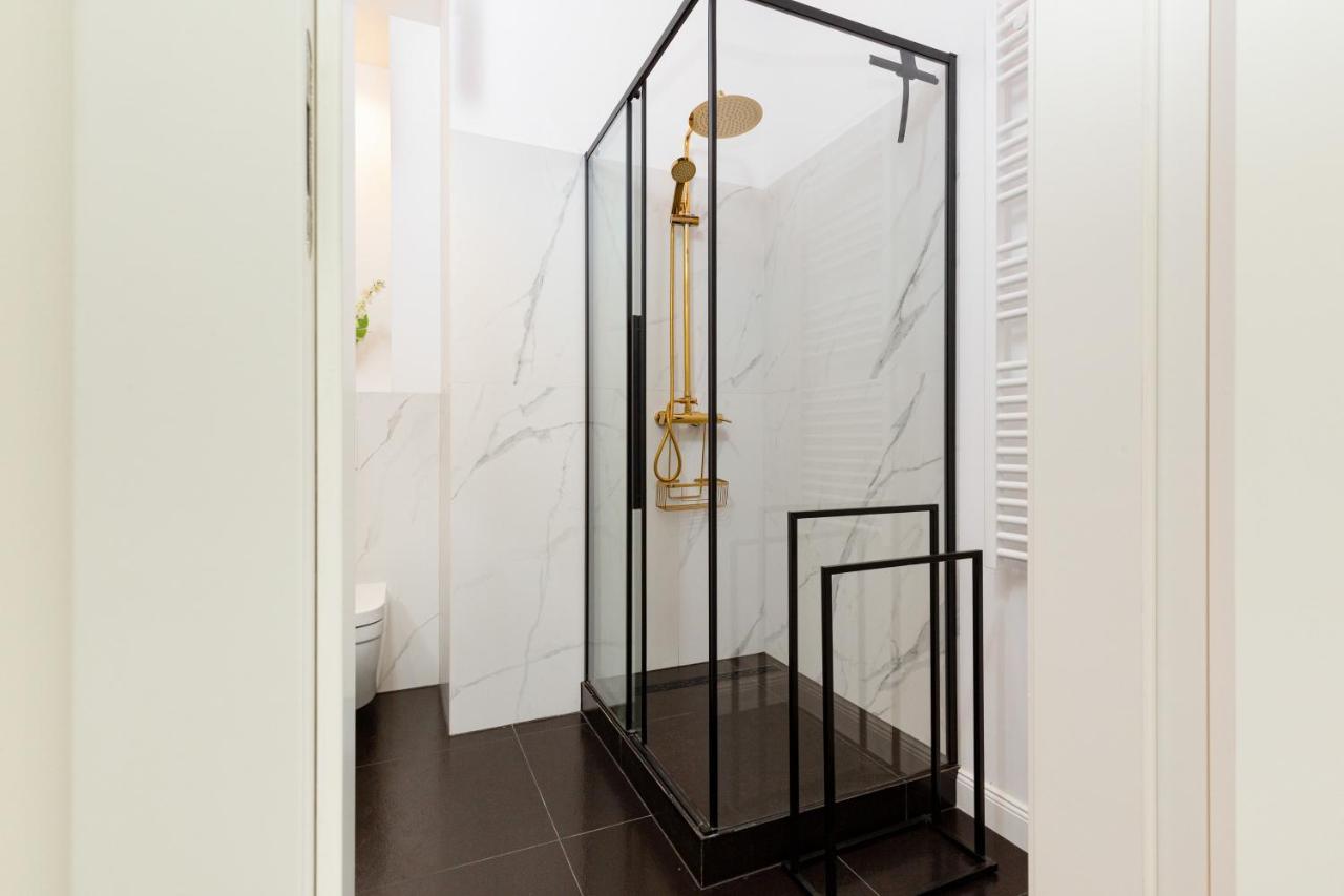 Royal Kopernika By Renters Prestige * Warschau